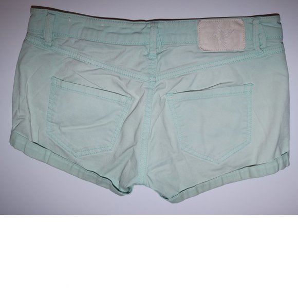 BCBG BCBGeneration Shortie Shorts - Waist 29x1.5 Inseam - Length 9 - Rise 8 - Picture 7 of 8